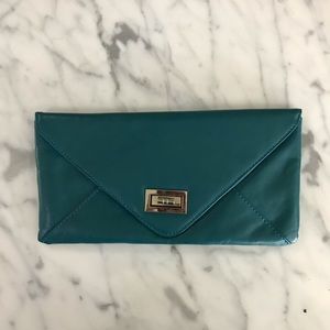 Beautiful Teal Clutch With Silver Twist Lock
